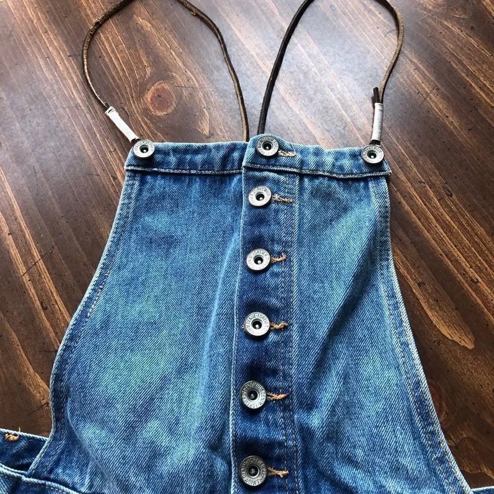 Forever 21 Distressed Size 24 Jean Short Bibs!